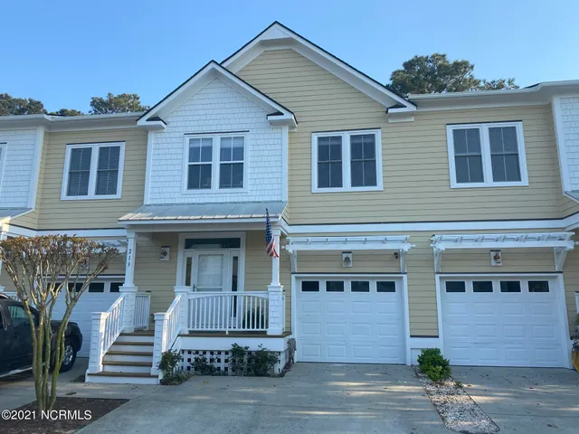 $2,200 | 213 River Gate Lane, Wilmington, NC 28412