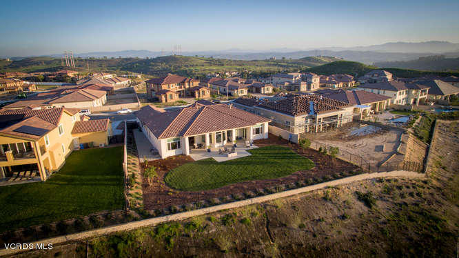 7367 Nicklaus Road Moorpark, CA 93021 - Photo 40 of 41 an aerial view of residential houses with outdoor space