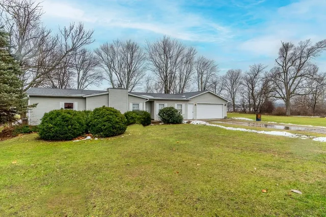 $210,000 | 3775 Highway 20, Angola, IN 46703