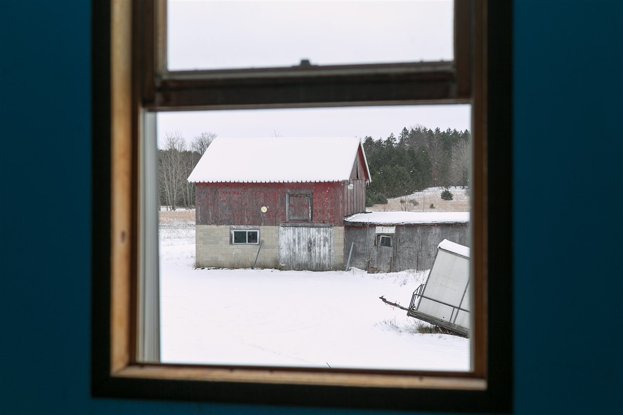 2441 Thomas Road Kalkaska, MI 49646 - Photo 23 of 49 1855213-22.JPG