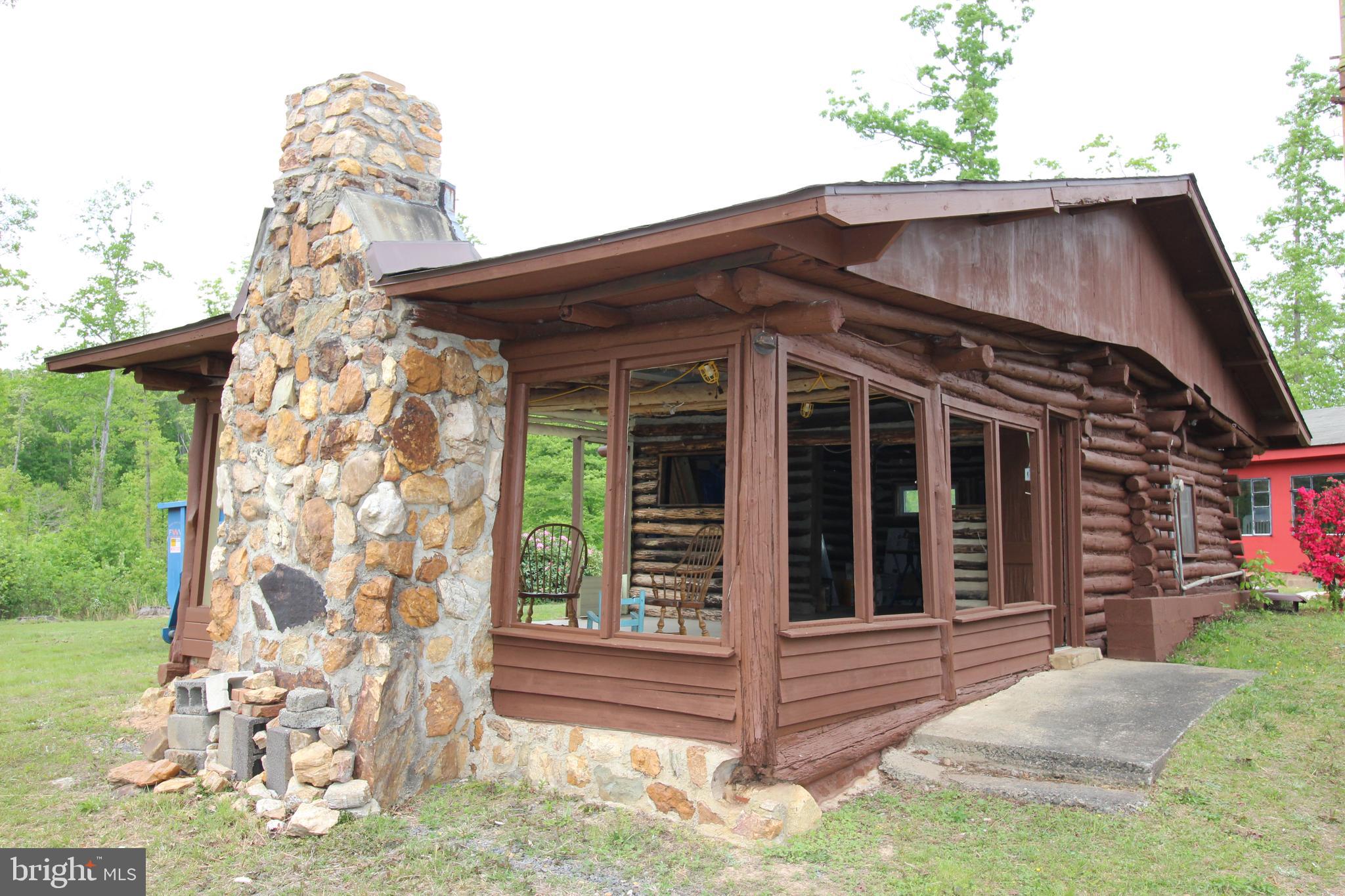 10528 Pineview Road Manassas, VA 20111 - Photo 30 of 61 Original working stone fireplace