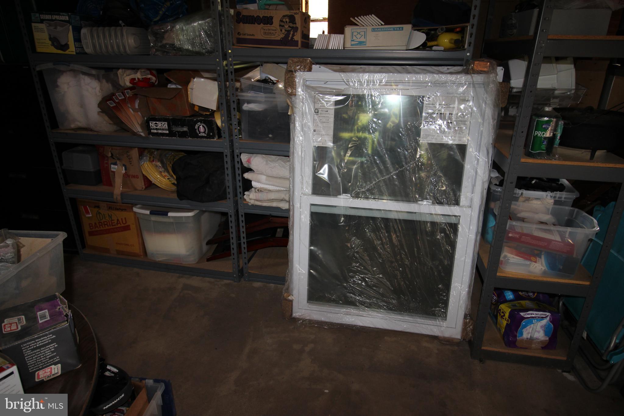 10528 Pineview Road Manassas, VA 20111 - Photo 35 of 61 New custom windows for log cabin ready to install