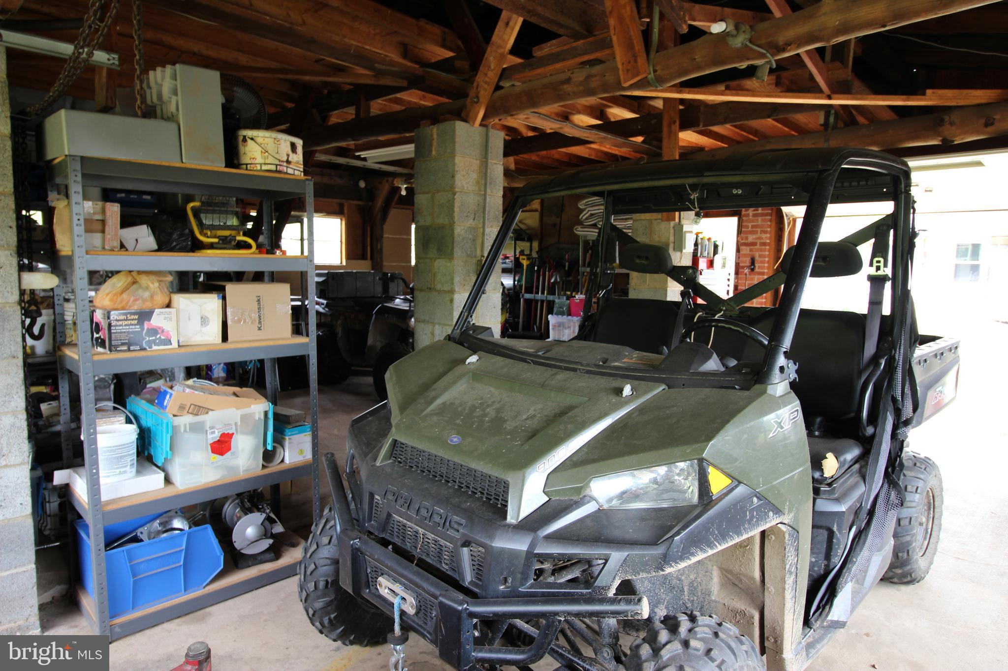 10528 Pineview Road Manassas, VA 20111 - Photo 39 of 61 One side of barn
