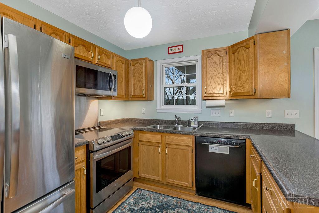 5372 Hester Road Oxford, OH 45056 - Photo 8 of 33
