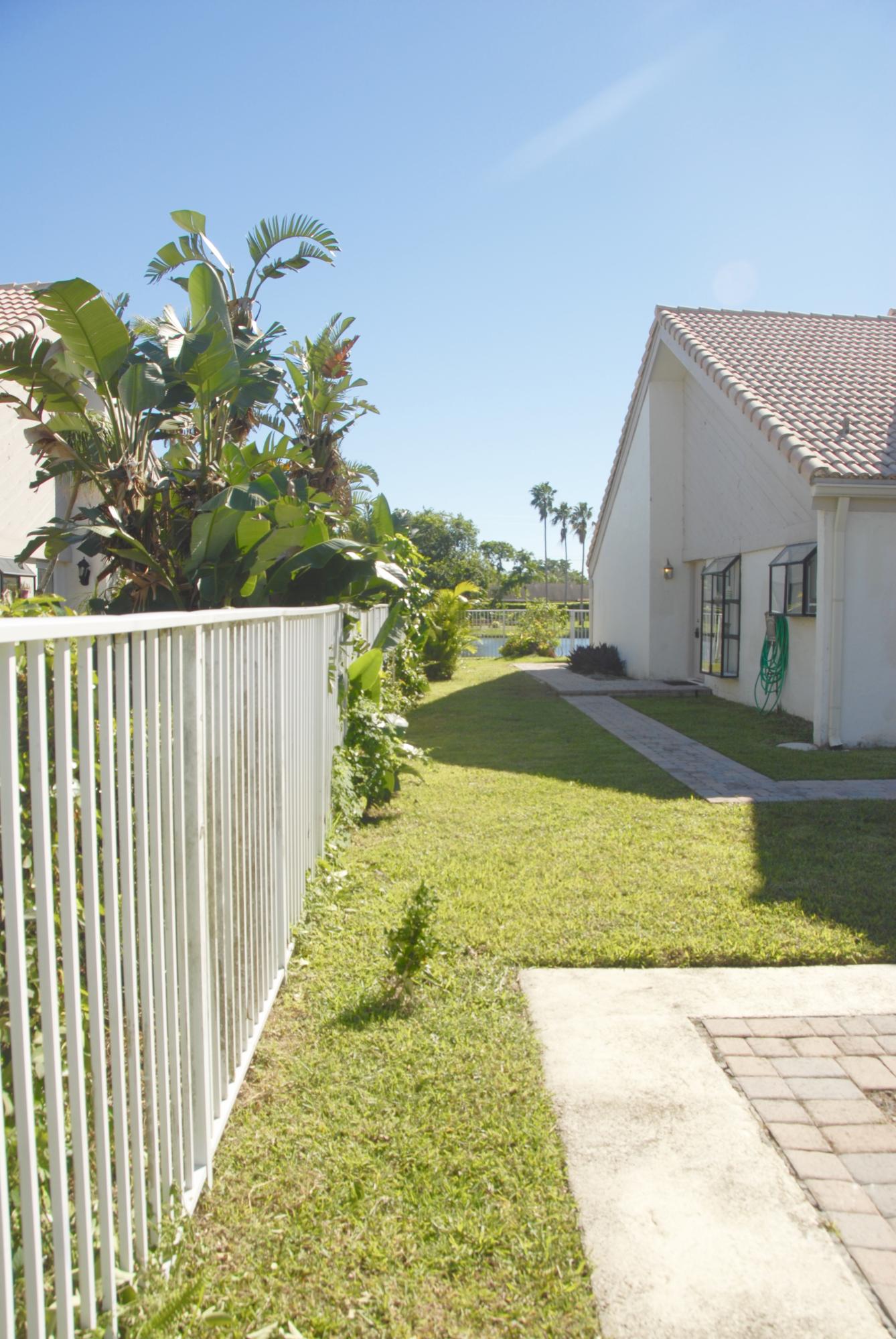 9756 Erica Court Boca Raton, FL 33496 - Photo 3 of 42 DSC_0195