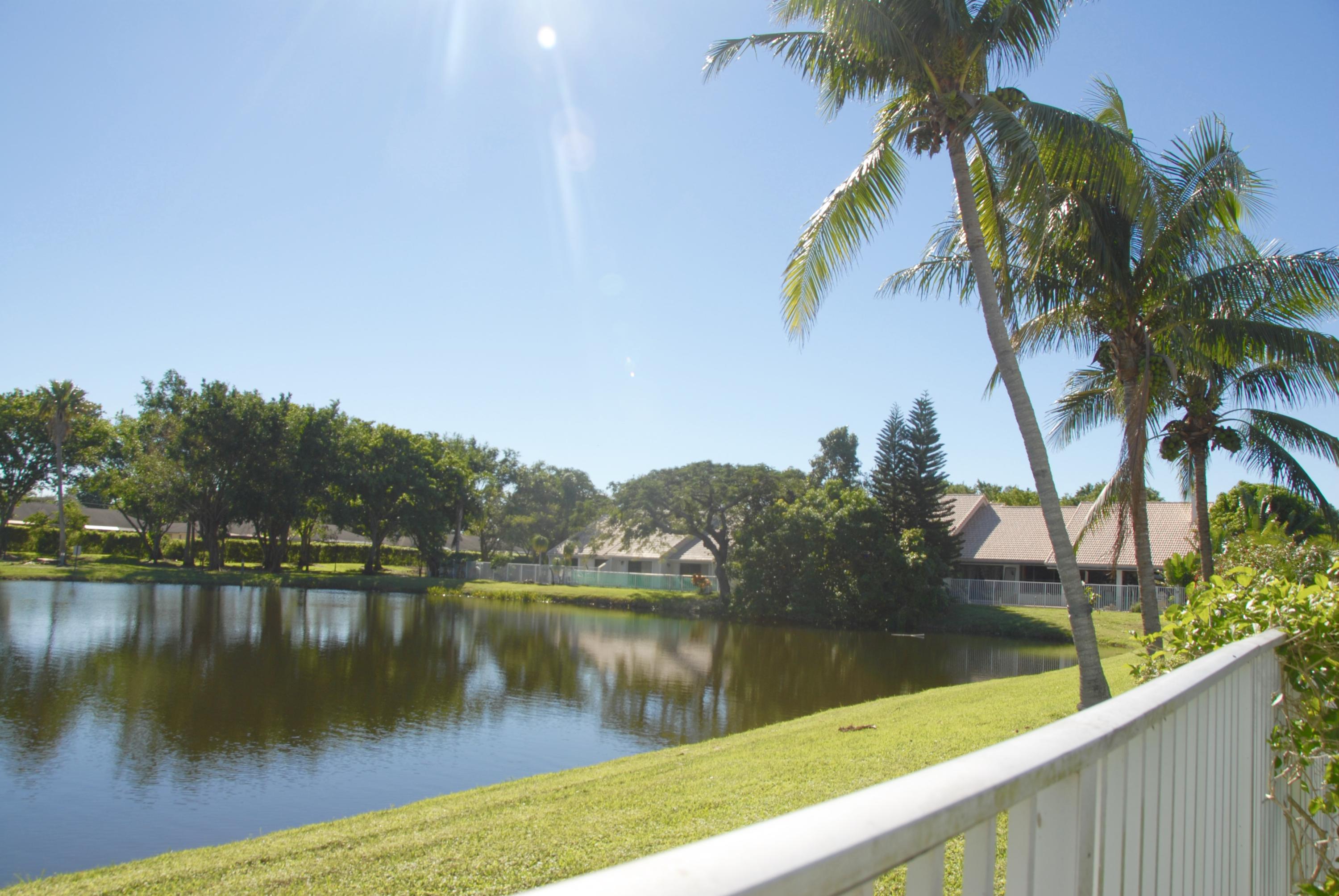9756 Erica Court Boca Raton, FL 33496 - Photo 8 of 42 DSC_0217