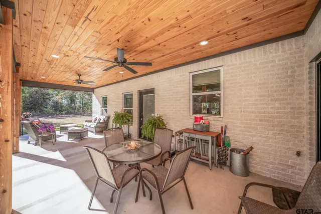 $680,000 | 645 County Road 1713, Jacksonville, TX 75766