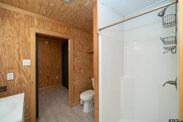 $680,000 | 645 County Road 1713, Jacksonville, TX 75766