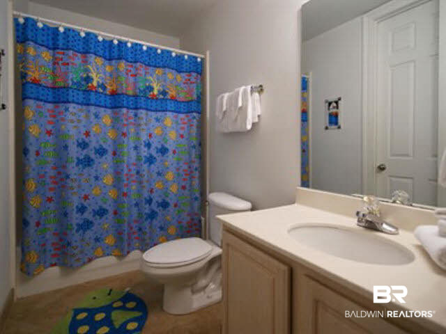 27284 Gulf Road, Unit 404 Orange Beach, AL 36561 - Photo 8 of 23 Guest bath