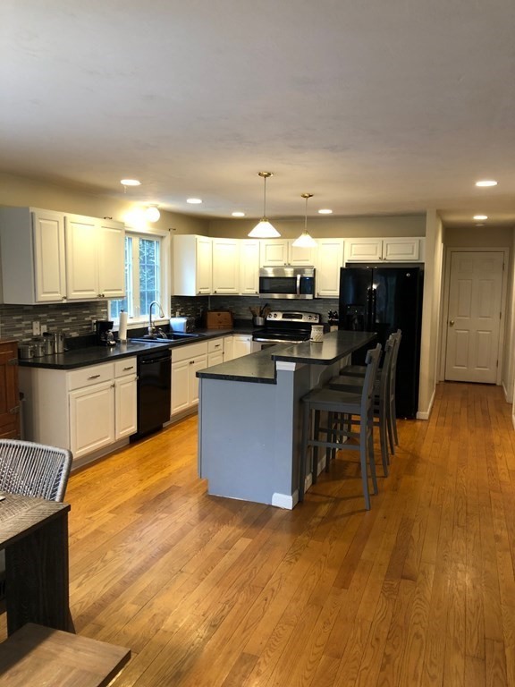 408 East County Road Rutland, MA 01543 - Photo 5 of 31