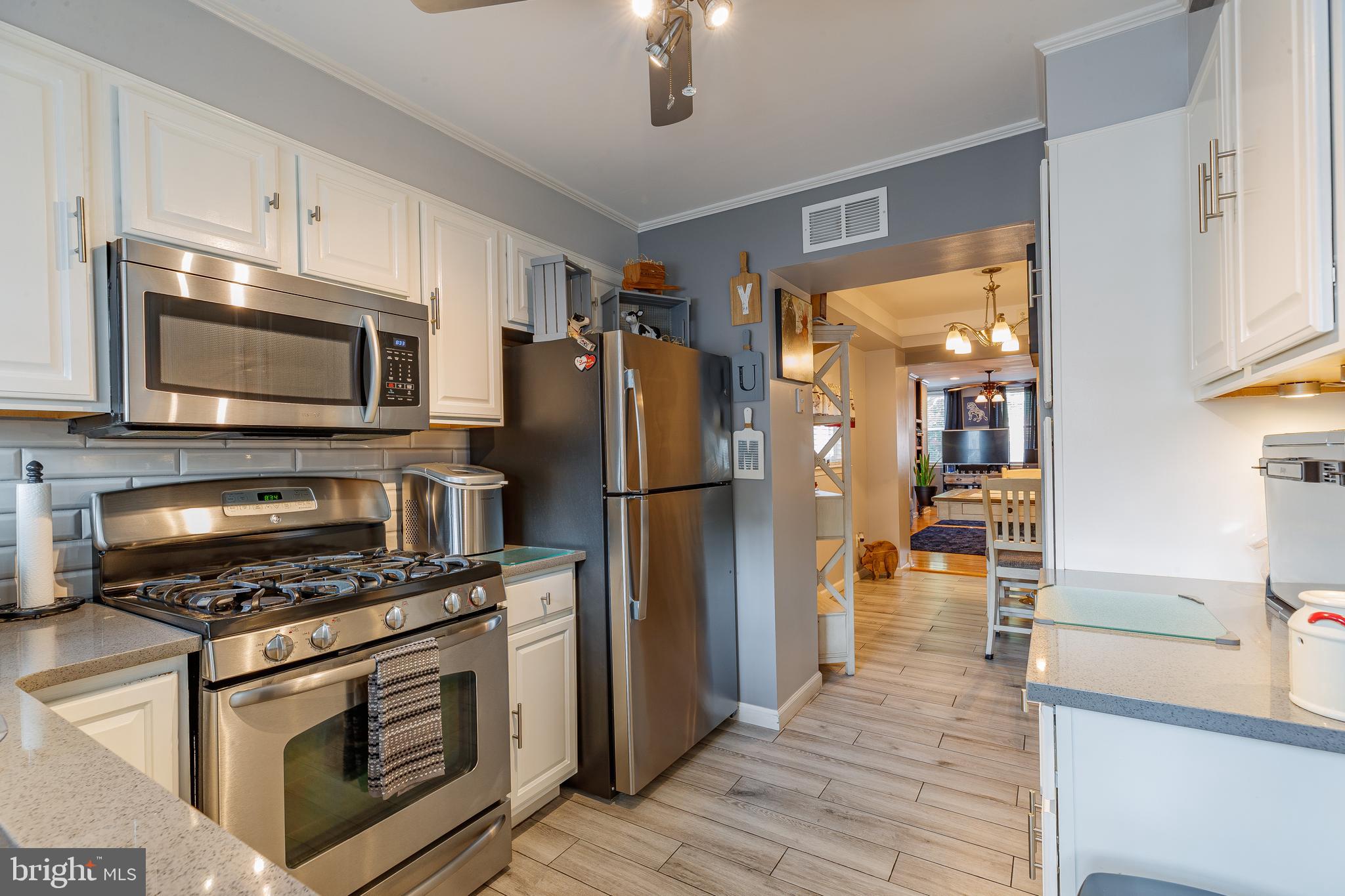 2231 Emerald Street Philadelphia, PA 19125 - Photo 6 of 13