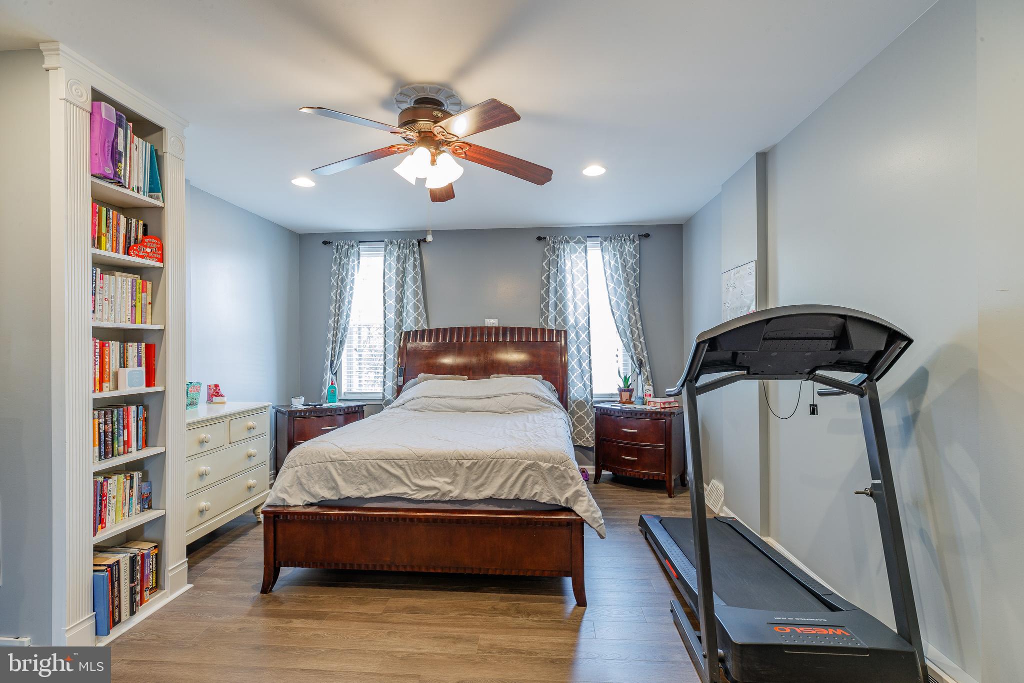 2231 Emerald Street Philadelphia, PA 19125 - Photo 7 of 13