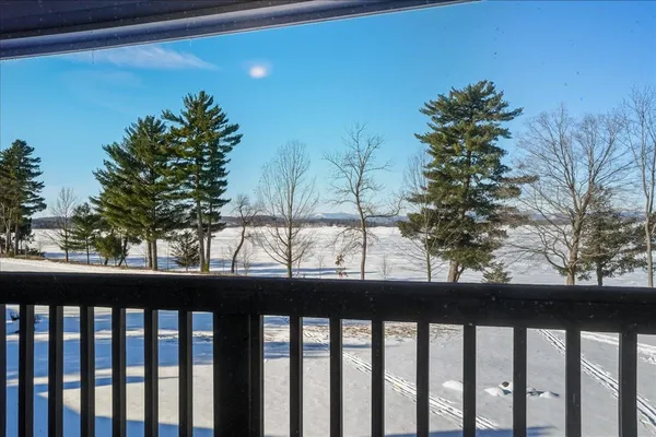 $899,900 | 102 South Beach Road, South Burlington, VT 05403