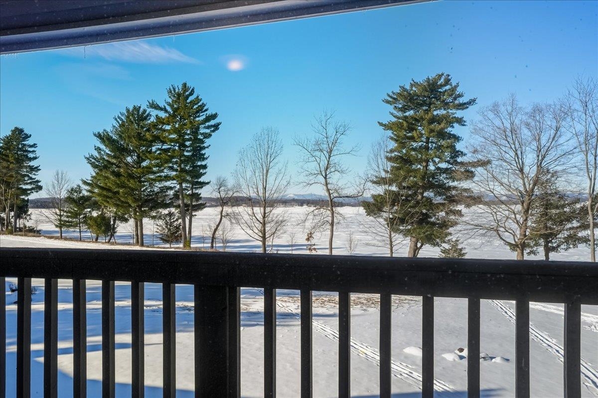 102 South Beach Road South Burlington, VT 05403 - Photo 16 of 58