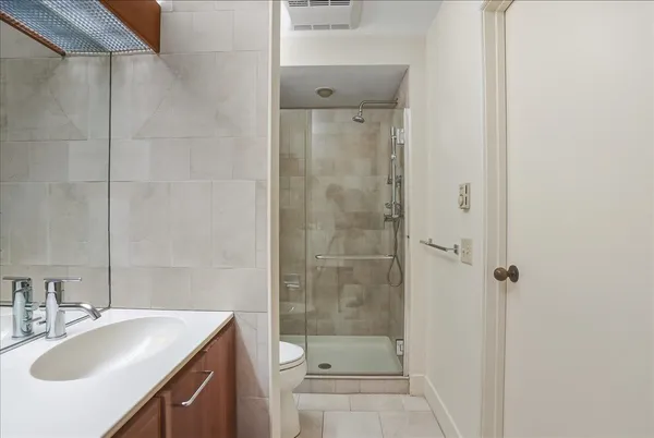 $899,900 | 102 South Beach Road, South Burlington, VT 05403