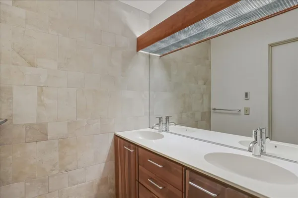 $899,900 | 102 South Beach Road, South Burlington, VT 05403