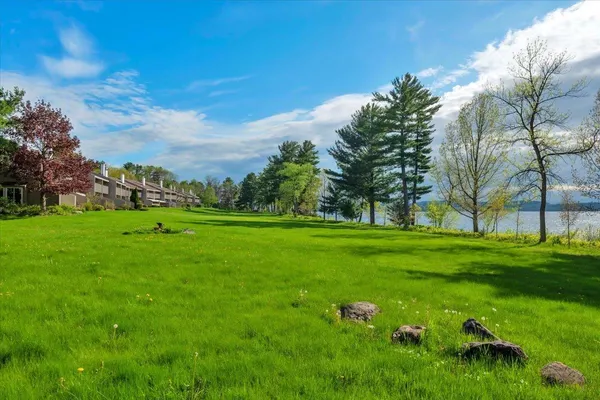 $899,900 | 102 South Beach Road, South Burlington, VT 05403
