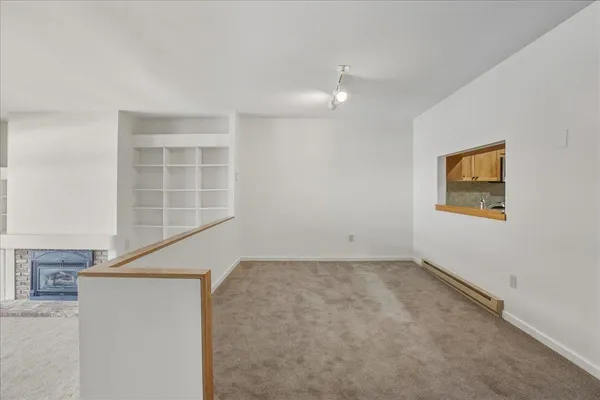 $899,900 | 102 South Beach Road, South Burlington, VT 05403