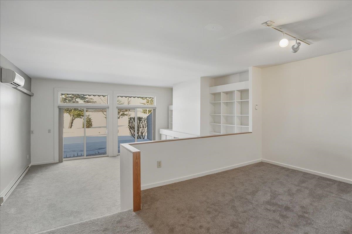 102 South Beach Road South Burlington, VT 05403 - Photo 37 of 58