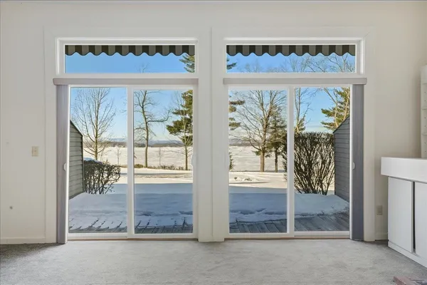 $899,900 | 102 South Beach Road, South Burlington, VT 05403
