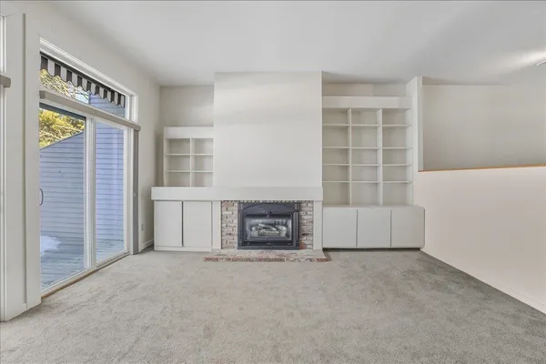 $899,900 | 102 South Beach Road, South Burlington, VT 05403