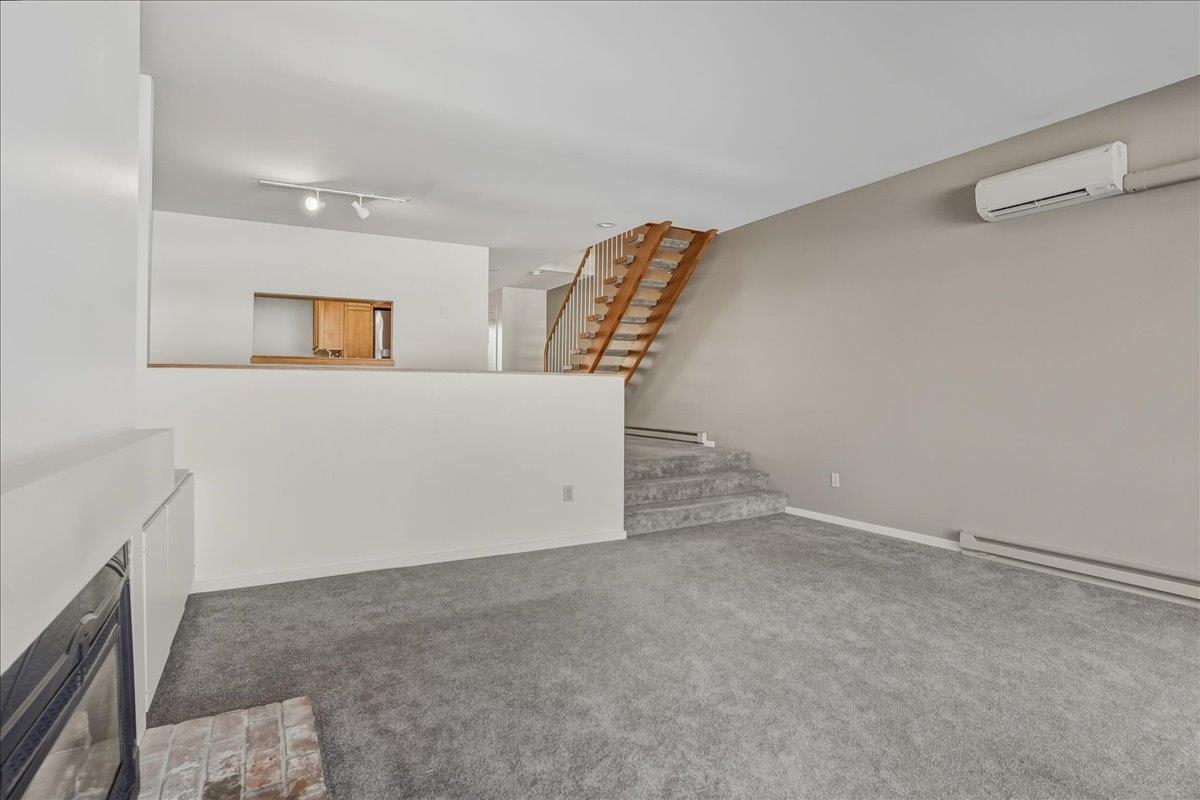 102 South Beach Road South Burlington, VT 05403 - Photo 43 of 58