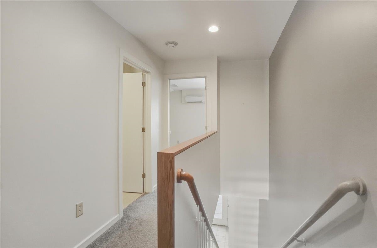 102 South Beach Road South Burlington, VT 05403 - Photo 46 of 58