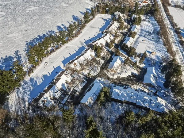 $899,900 | 102 South Beach Road, South Burlington, VT 05403