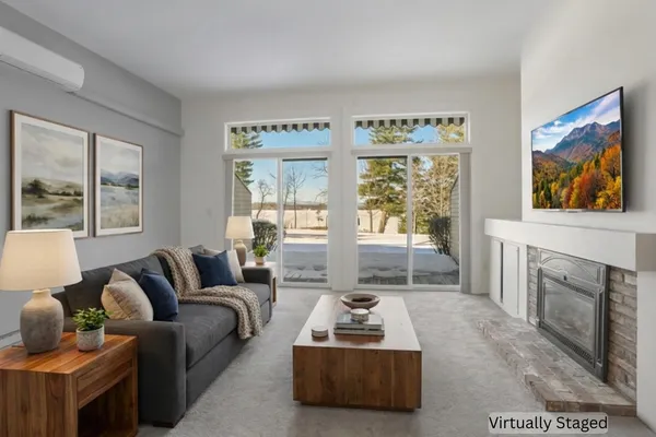 $899,900 | 102 South Beach Road, South Burlington, VT 05403