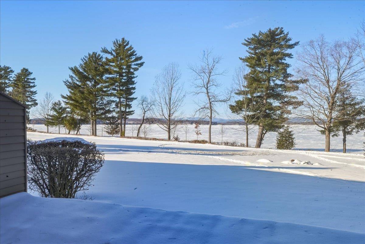 102 South Beach Road South Burlington, VT 05403 - Photo 10 of 58