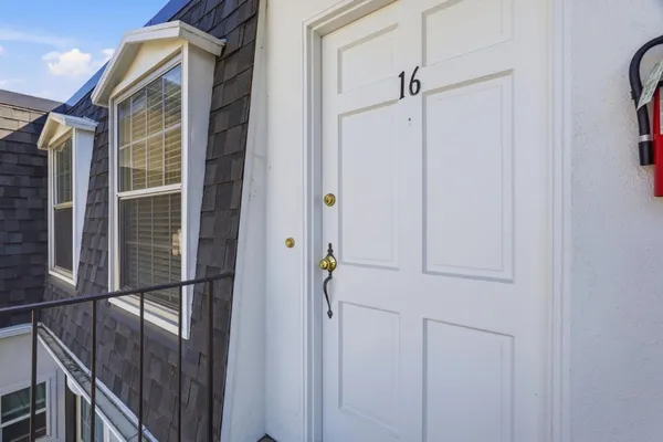 $545,000 | 1915 Mt Vernon Court, Unit 16, Mountain View, CA 94040