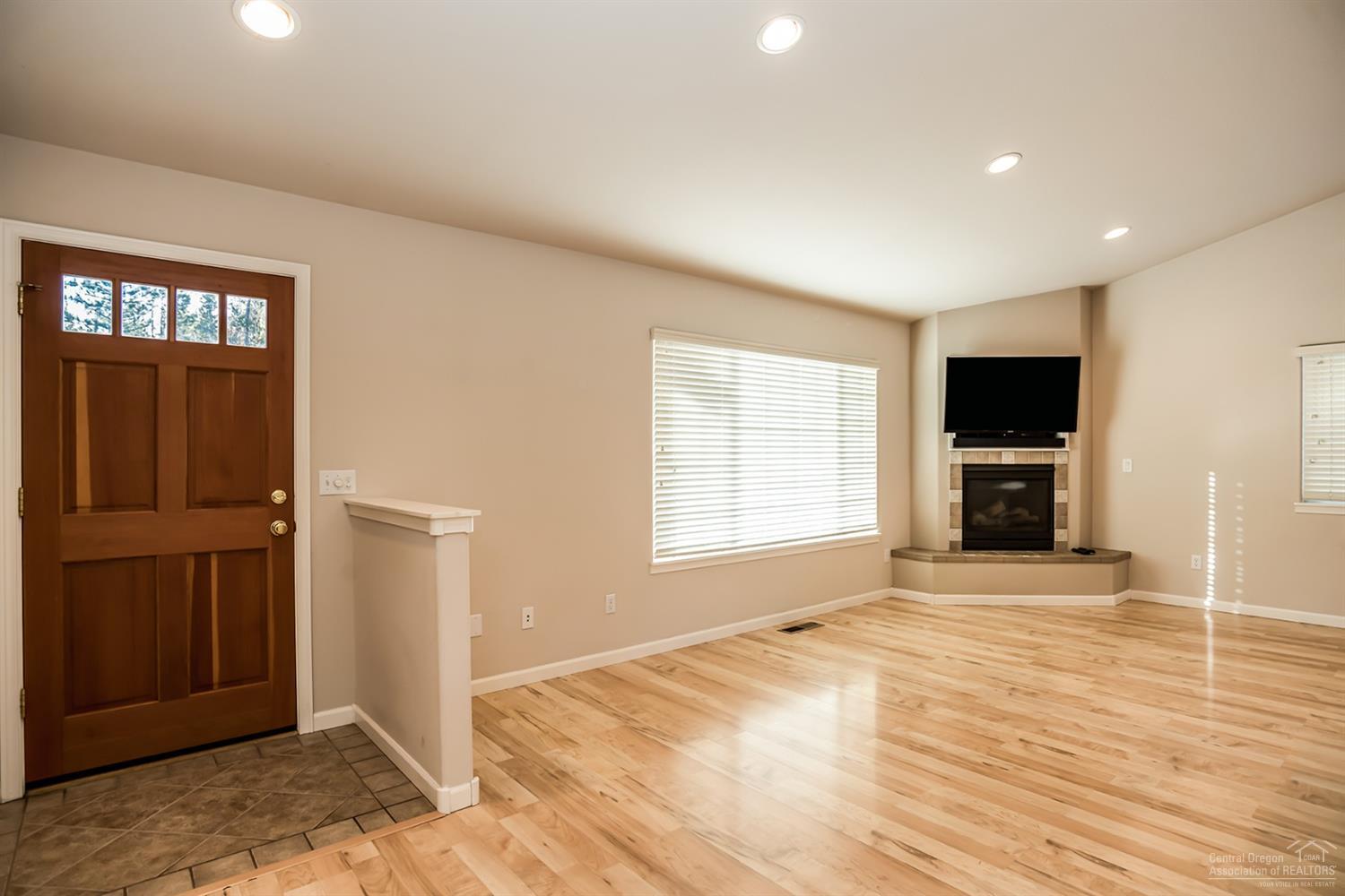 55932 Black Duck Road Bend, OR 97707 - Photo 3 of 25 Additional Photo