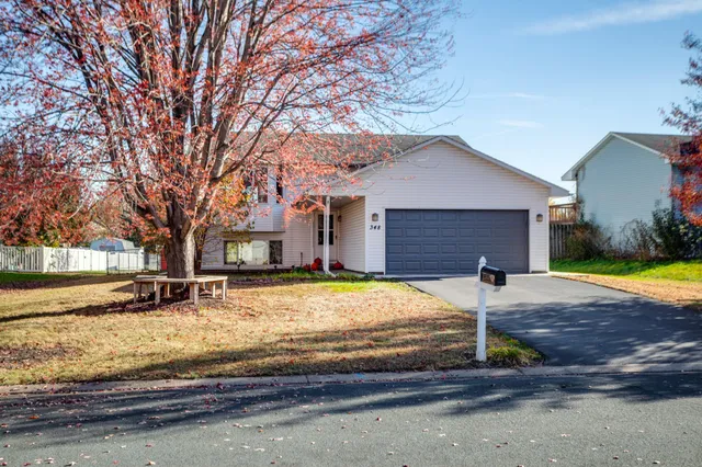 $375,000 | 348 Columbine Lane, Shakopee, MN 55379