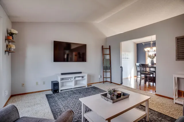 $375,000 | 348 Columbine Lane, Shakopee, MN 55379