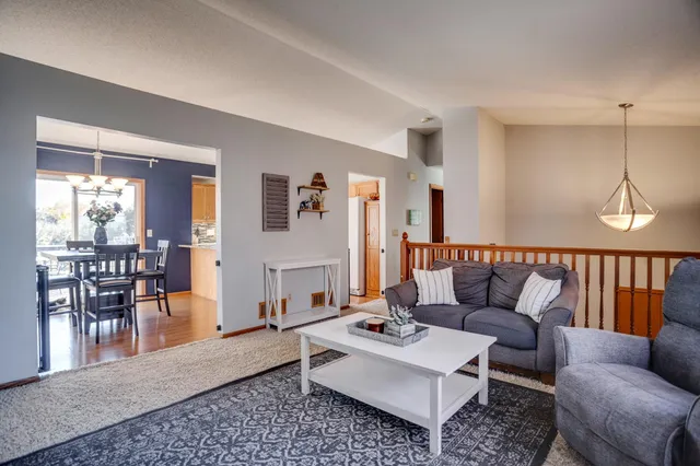 $375,000 | 348 Columbine Lane, Shakopee, MN 55379