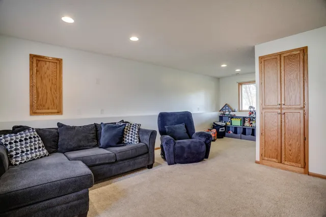 $375,000 | 348 Columbine Lane, Shakopee, MN 55379