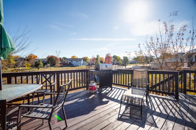 $375,000 | 348 Columbine Lane, Shakopee, MN 55379