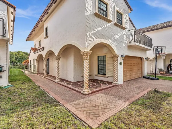 $6,300 | 2901 Hidden Harbour Street, Dania Beach, FL 33312