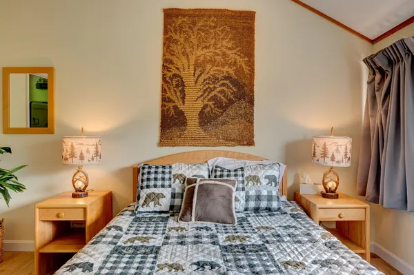 $649,000 | 8 Granite Road, Unit 2, Lincoln, NH 03251