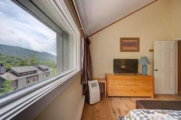 $649,000 | 8 Granite Road, Unit 2, Lincoln, NH 03251