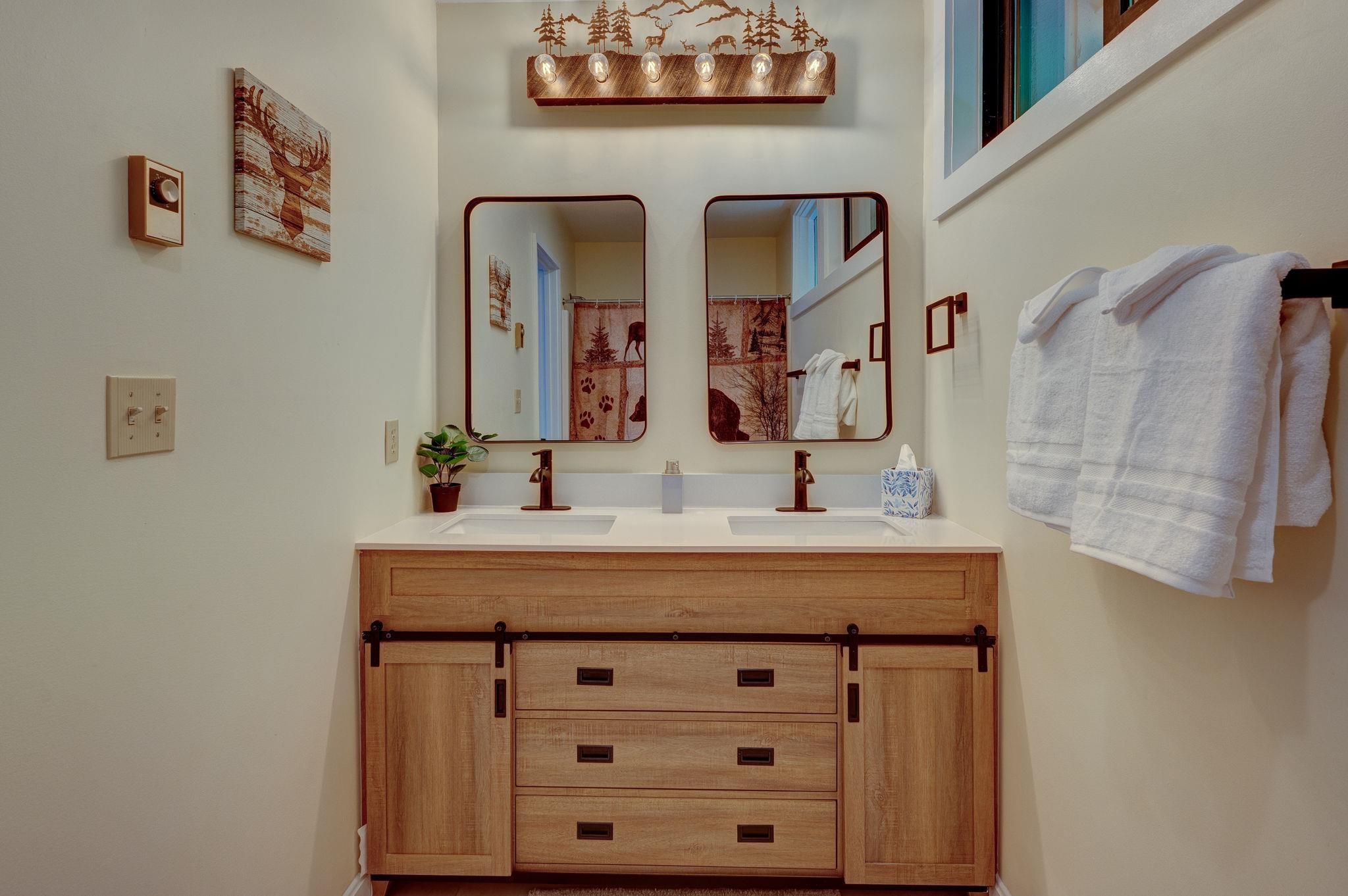 8 Granite Road, Unit 2 Lincoln, NH 03251 - Photo 14 of 36