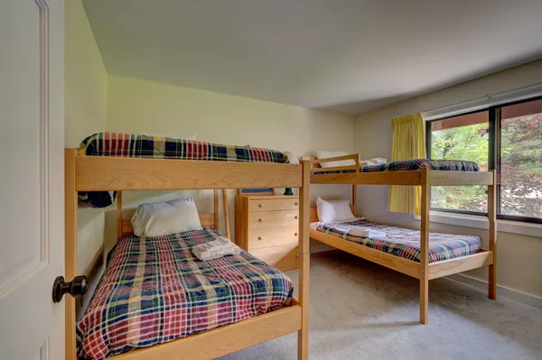 $649,000 | 8 Granite Road, Unit 2, Lincoln, NH 03251