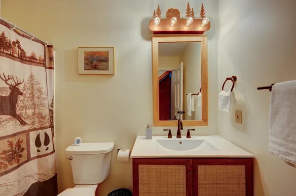 $649,000 | 8 Granite Road, Unit 2, Lincoln, NH 03251