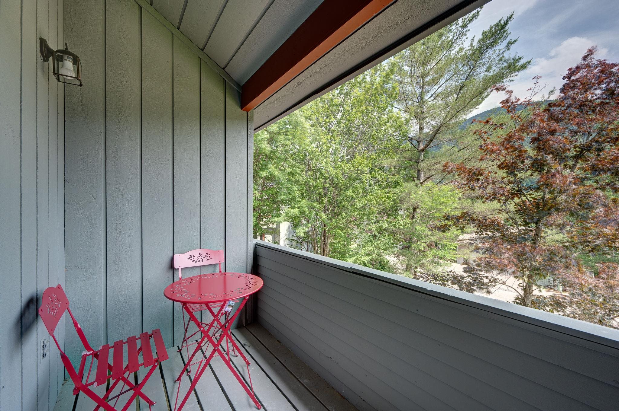 8 Granite Road, Unit 2 Lincoln, NH 03251 - Photo 23 of 36