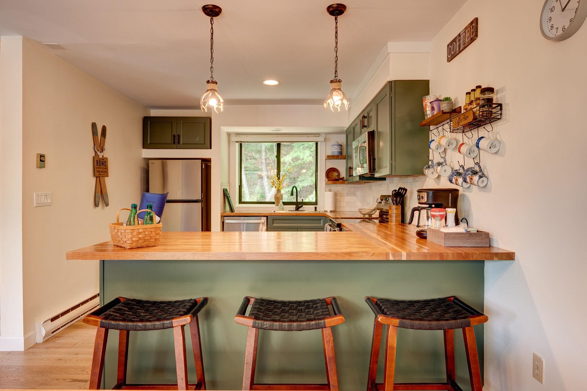 8 Granite Road, Unit 2 Lincoln, NH 03251 - Photo 6 of 36