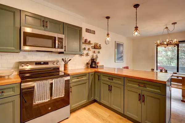 $649,000 | 8 Granite Road, Unit 2, Lincoln, NH 03251