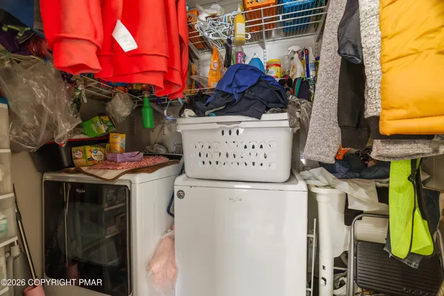 $289,900 | 127 Simmons Place, Bushkill, PA 18324