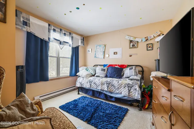 $289,900 | 127 Simmons Place, Bushkill, PA 18324