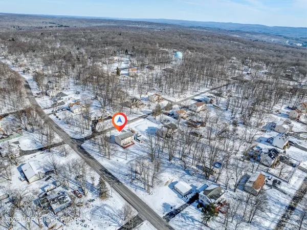 $295,000 | 127 Simmons Place, Bushkill, PA 18324