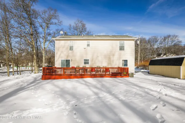 $295,000 | 127 Simmons Place, Bushkill, PA 18324